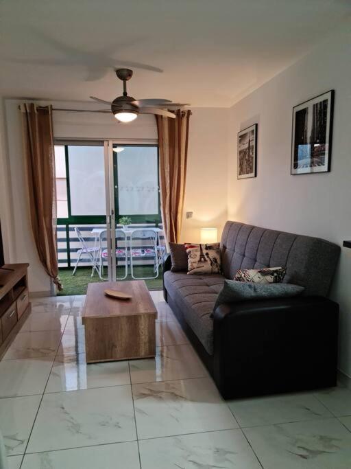 Big Apartament Διαμέρισμα Los Cristianos  Εξωτερικό φωτογραφία