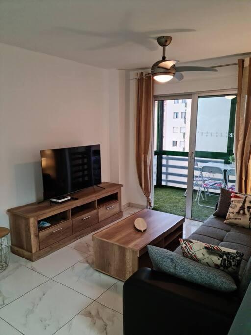 Big Apartament Διαμέρισμα Los Cristianos  Εξωτερικό φωτογραφία
